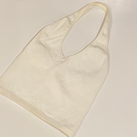 Urban Outfitters Tops - Urban Outfitters Seamless Jackie Halter Top 🤍